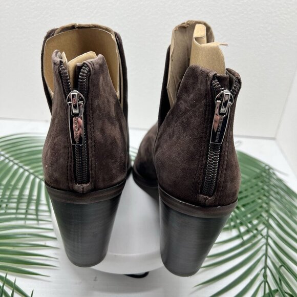 Vince Camuto Gigietta Brown Suede Back Zip Chelsea Booties Size 8.5M NWOB - Picture 4 of 10